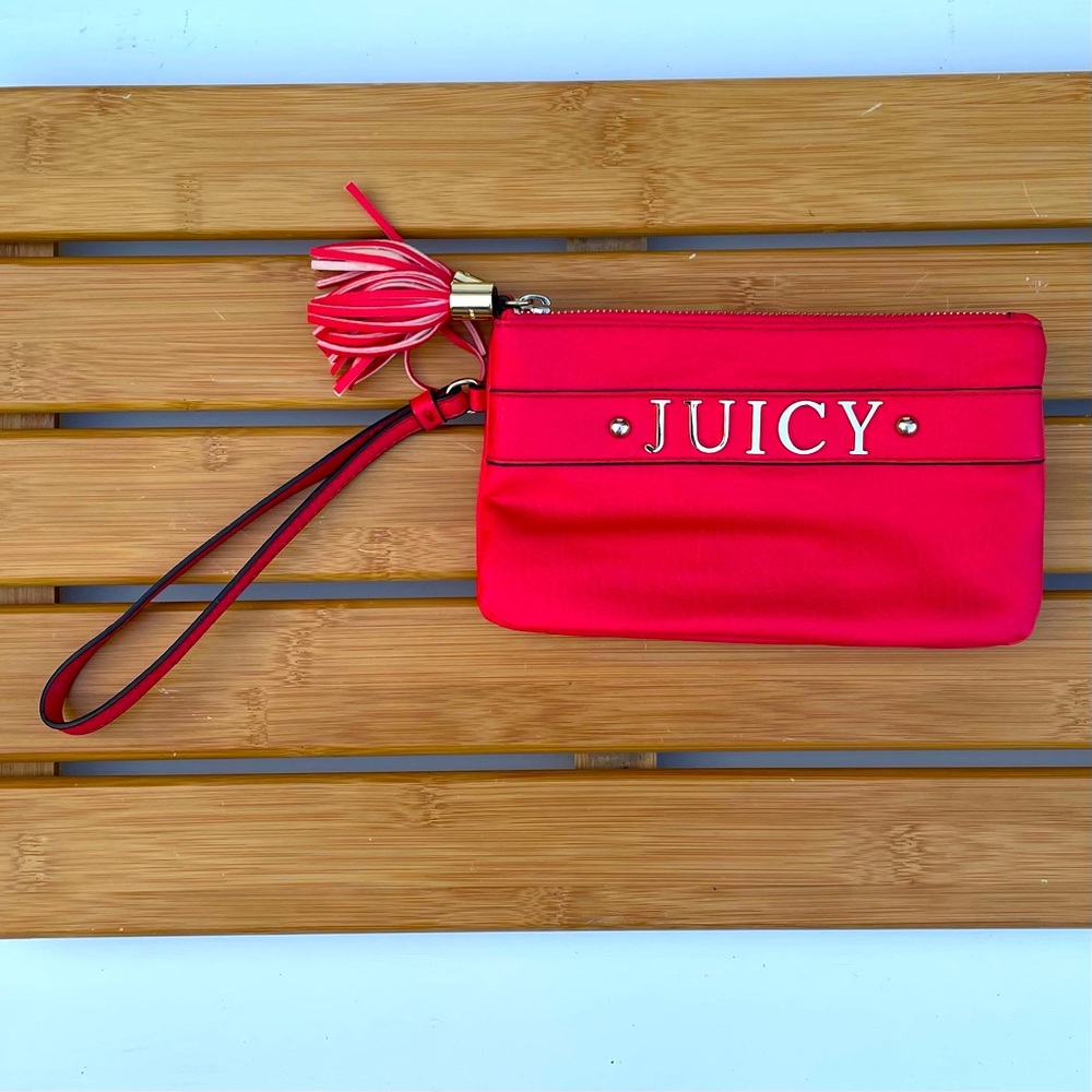 🍓Juicy Couture Red JUICY Wristlet - 8.5 x 5 x 1 i